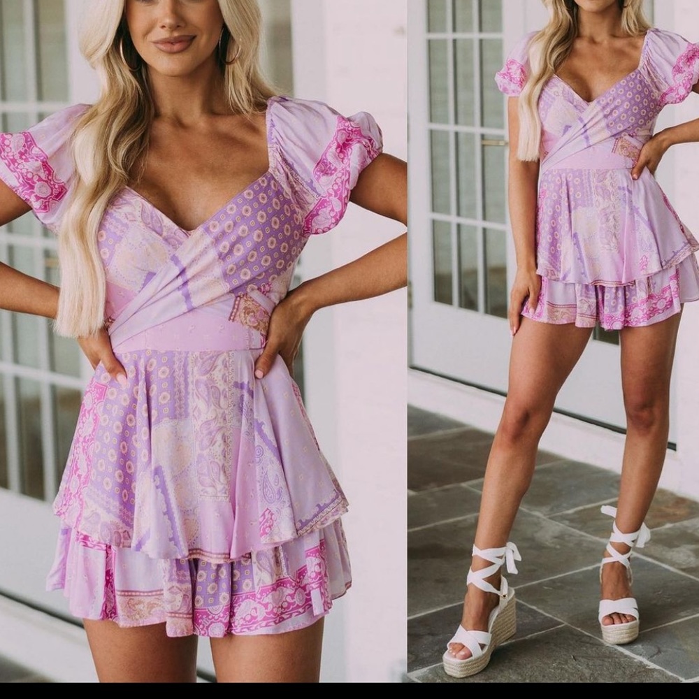 Paisley tiered romper. Multicolored. Size medium